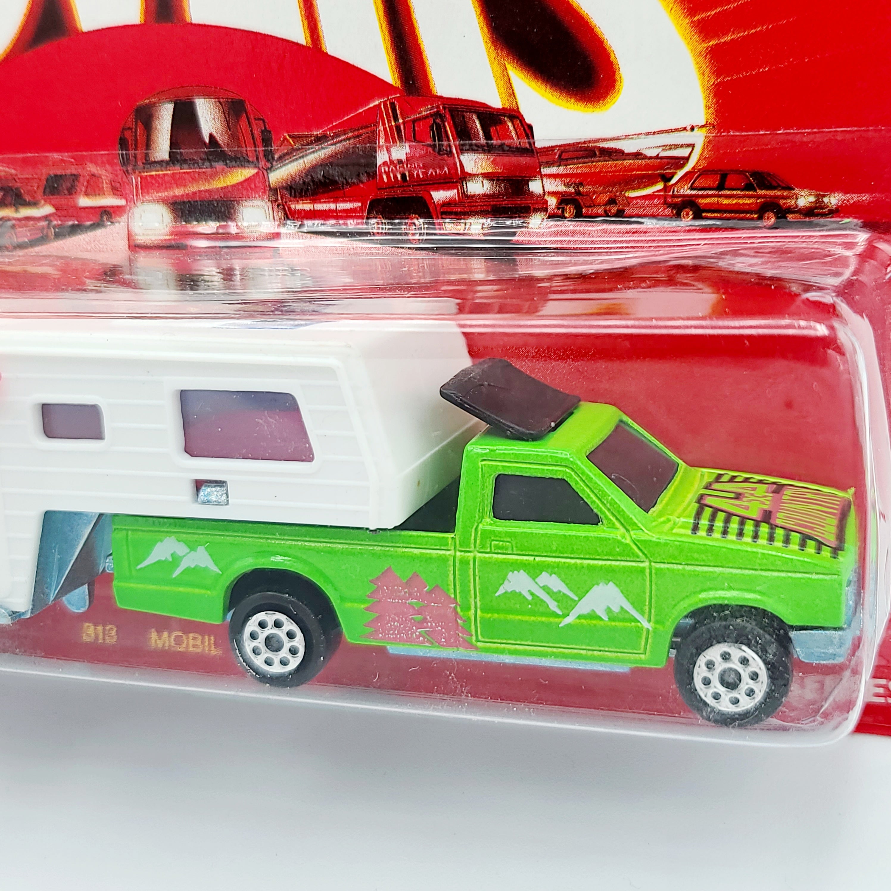 Majorette Deluxe Camping Car RV, 5th Wheel Trailer w/ Pull out Awning #313, Green (1990 Movers 300 Series)